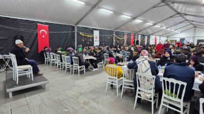 Çankırı’da Vakıflar AnkaraBölge Müdürlüğü’nün düzenlediği iftar yemeği, yüzlerce vatandaşı aynı