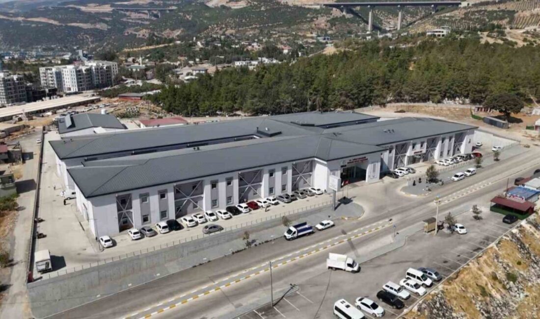 Gaziantep’te depremlerde yıkılan hastanelerin yerine yapılan yeni hastanelerle birlikte ilave
