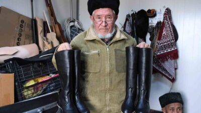 Yozgat’ın Yenifakılı ilçesinde yaşayan Kırgız Türkleri, ata meslekleri olan deri