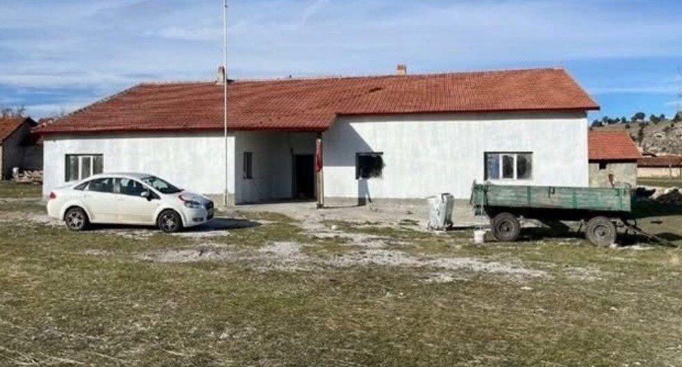 Kütahya’da köylerde uzun süredir kullanılmayan ve atıl durumda bulunan köy