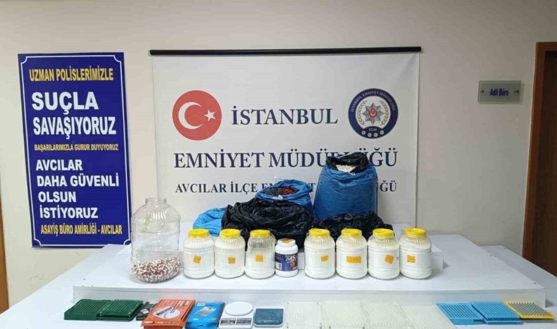 İstanbul Avcılar’da bir araca düzenlenen operasyonda 25 kilogram toz halde