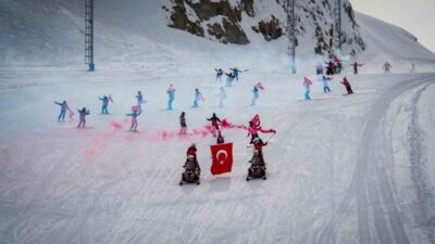 Avrupa Kış Sporları Haftası kapsamında Hakkâri’de düzenlenen etkinlikler, Mergabütan Kayak