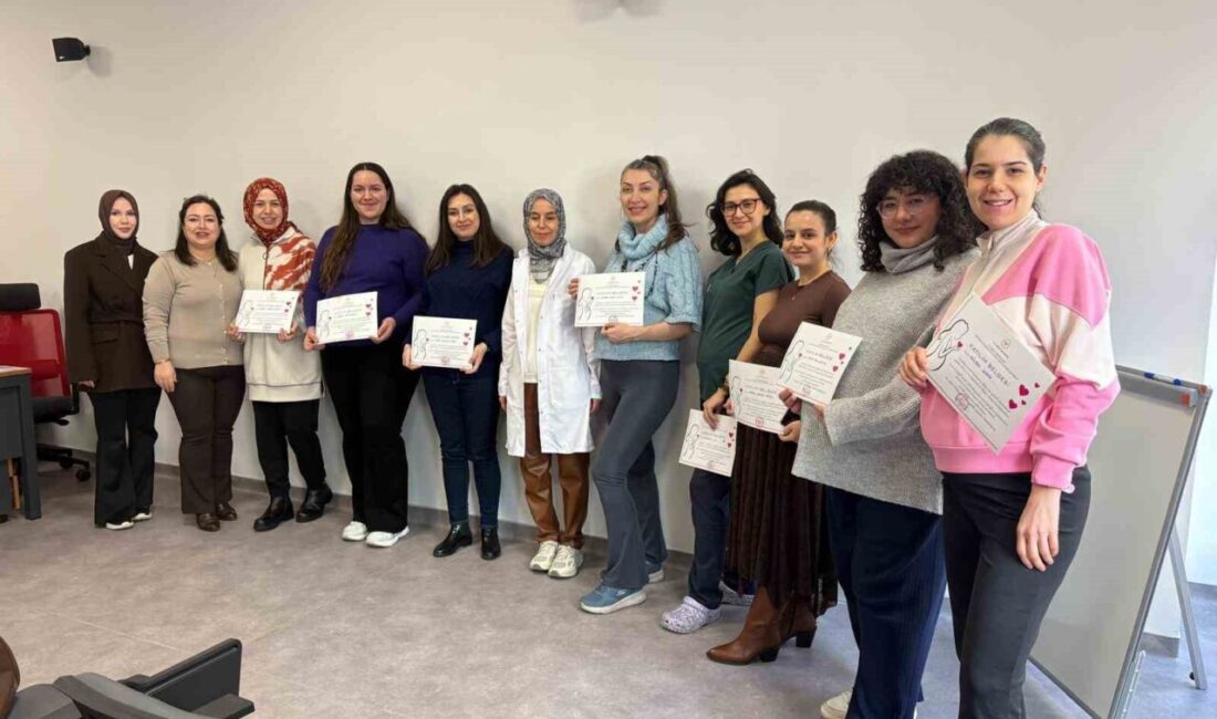 Aydın Şehir Hastanesi bünyesinde faaliyet gösteren Gebe Okulu eğitim programını