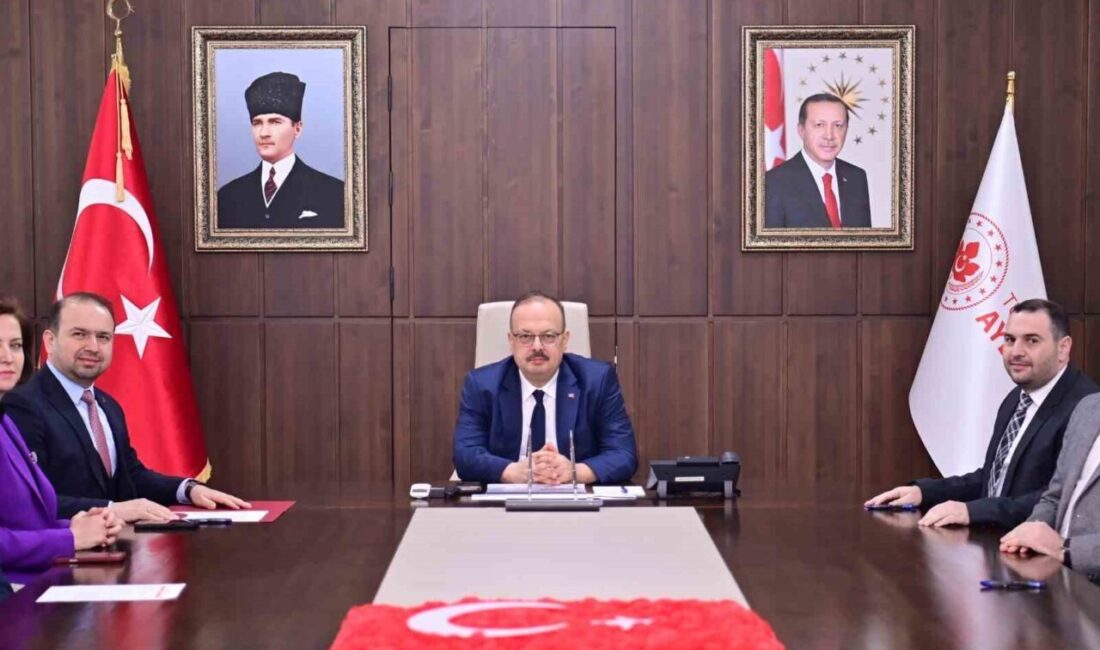 Aydın Valisi Yakub Canbolat’ın katılımı ile Çine’de düzenlenen protokol ile