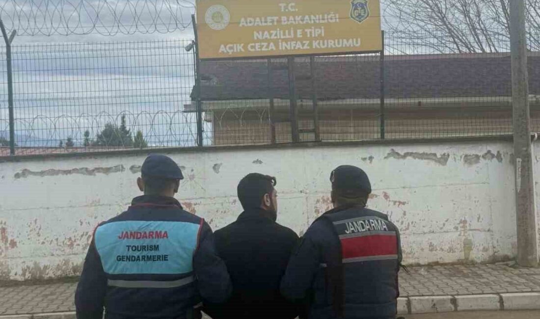 Aydın’da jandarma ekiplerince aranan şahısların yakalanmasına yönelik yürütülen çalışmalar kapsamında,