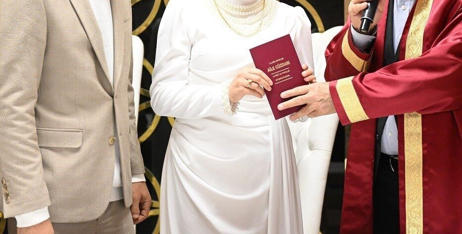 Aydın’da 2025 yılında 7 bin 321 kişi dünya evine girerken,