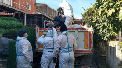 Aydın’ın Efeler ilçesinde iki ayrı adreste tespit edilen çöp evlerden