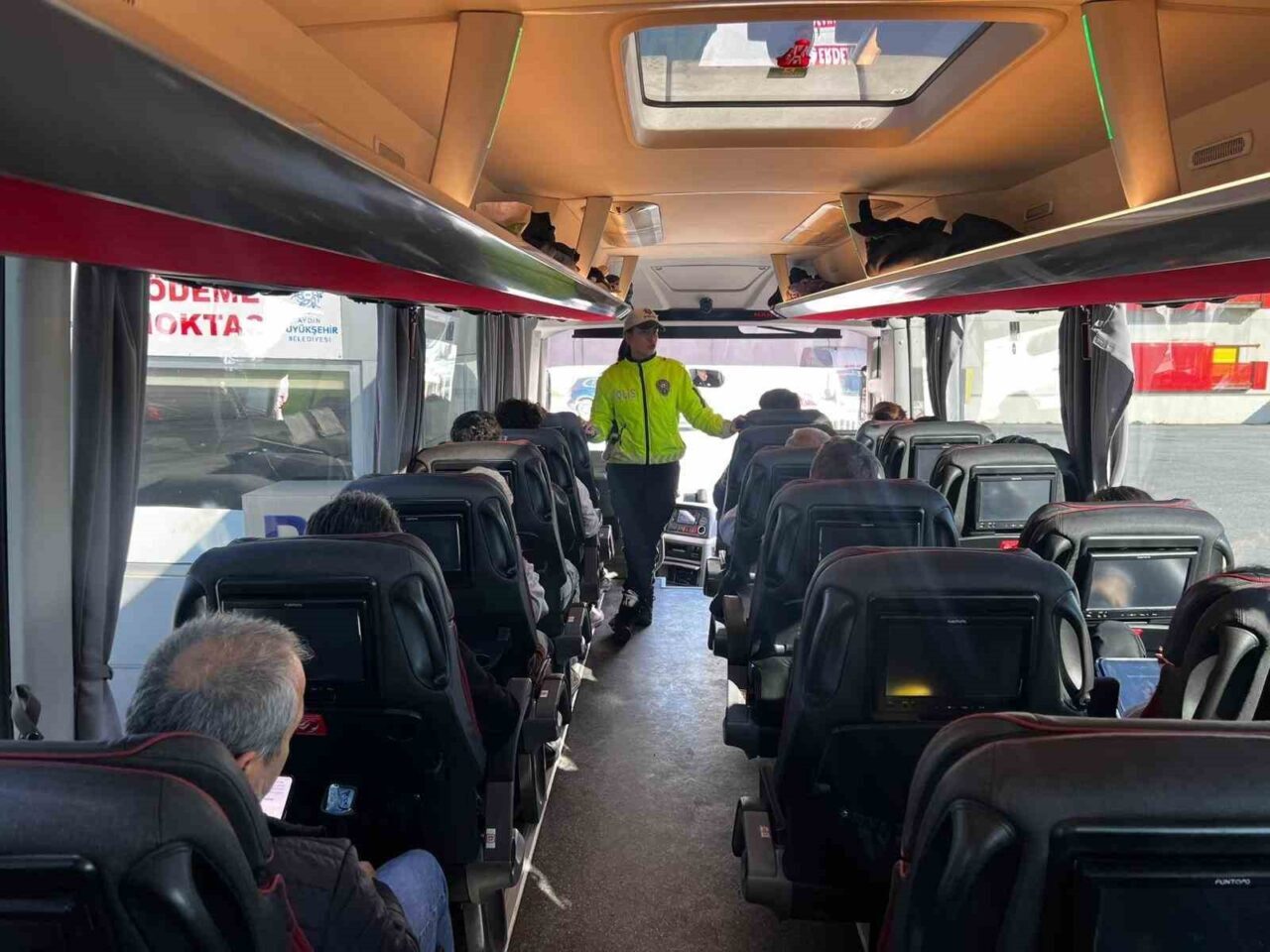 Aydın İl Emniyet Müdürlüğü Trafik Denetleme Şube Müdürlüğü ekiplerince şehirlerarası