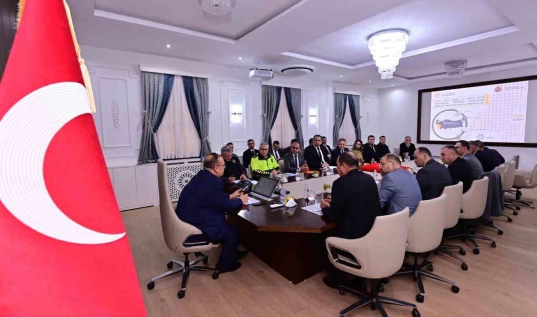 Aydın Valisi Yakup Canbolat başkanlığında Aydın’da ulaşımın daha rahat sağlanabilmesi