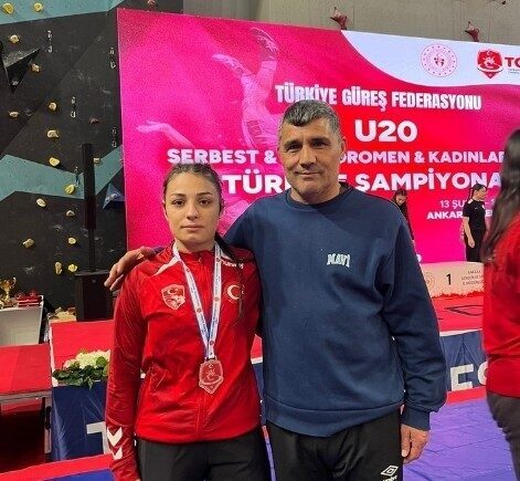 Ankara’da 17-18 Şubat 2026 tarihlerinde düzenlenen U-20 Kadınlar Güreş Türkiye