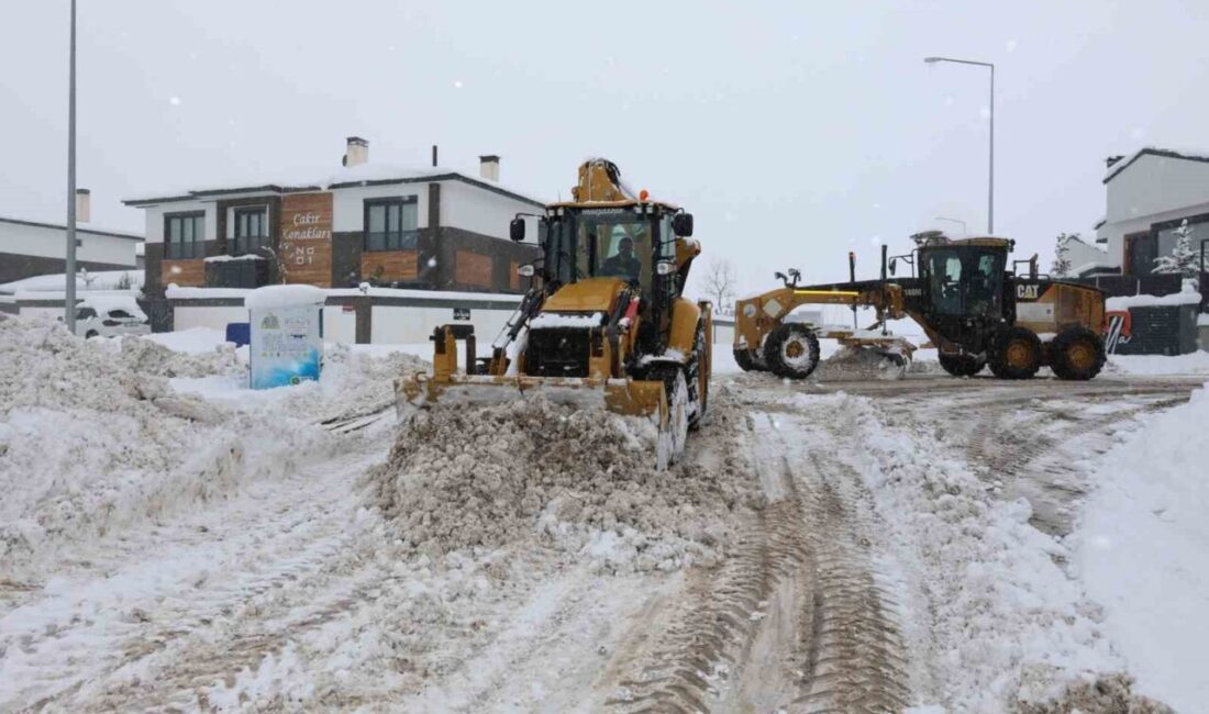 Erzurum’un yüzölçümü bakımından en büyük ilçesi olan Aziziye’de karla mücadele