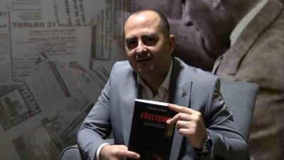 Bolu’da babasının önerisiyle okuduğu kitaptan etkilenerek yazar olmaya karar veren