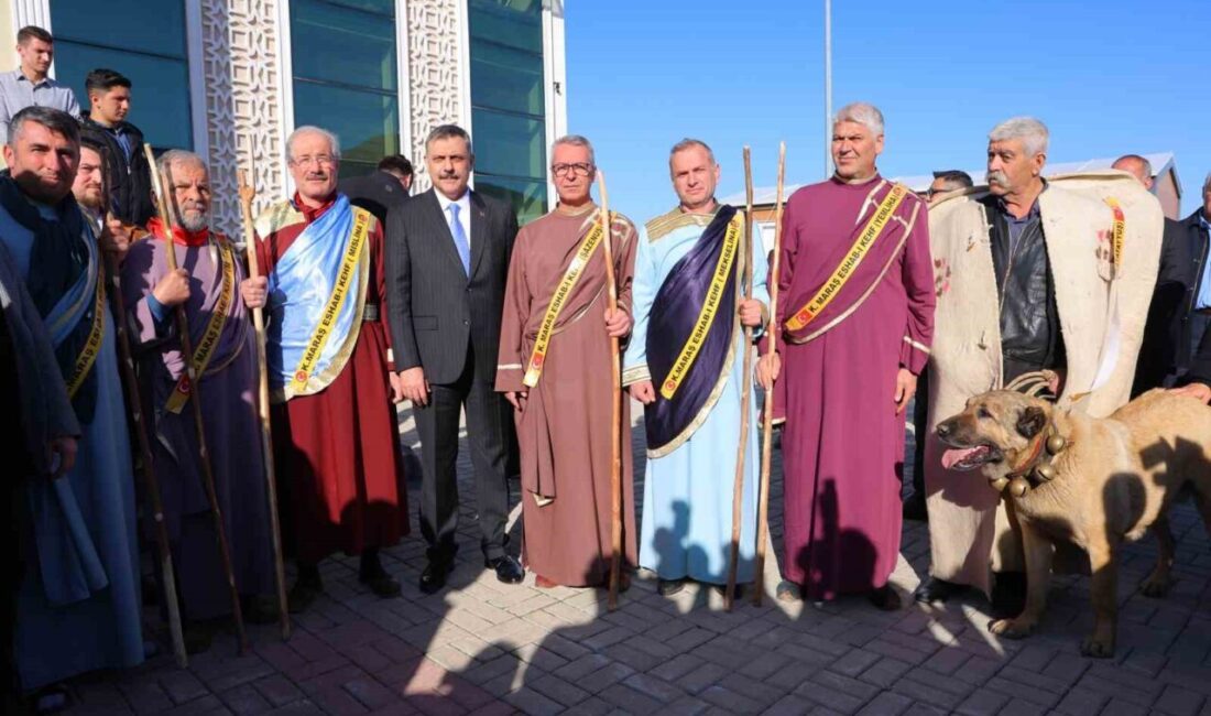 İçişleri Bakanı Mustafa Çiftçi, Kahramanmaraş’ın Afşin ilçesinde esnaflarla bir araya