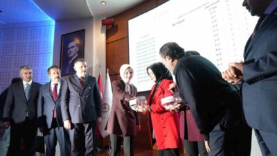 Aile ve Sosyal Hizmetler Bakanı Mahinur Özdemir Göktaş, “Kadını, çocuğu,