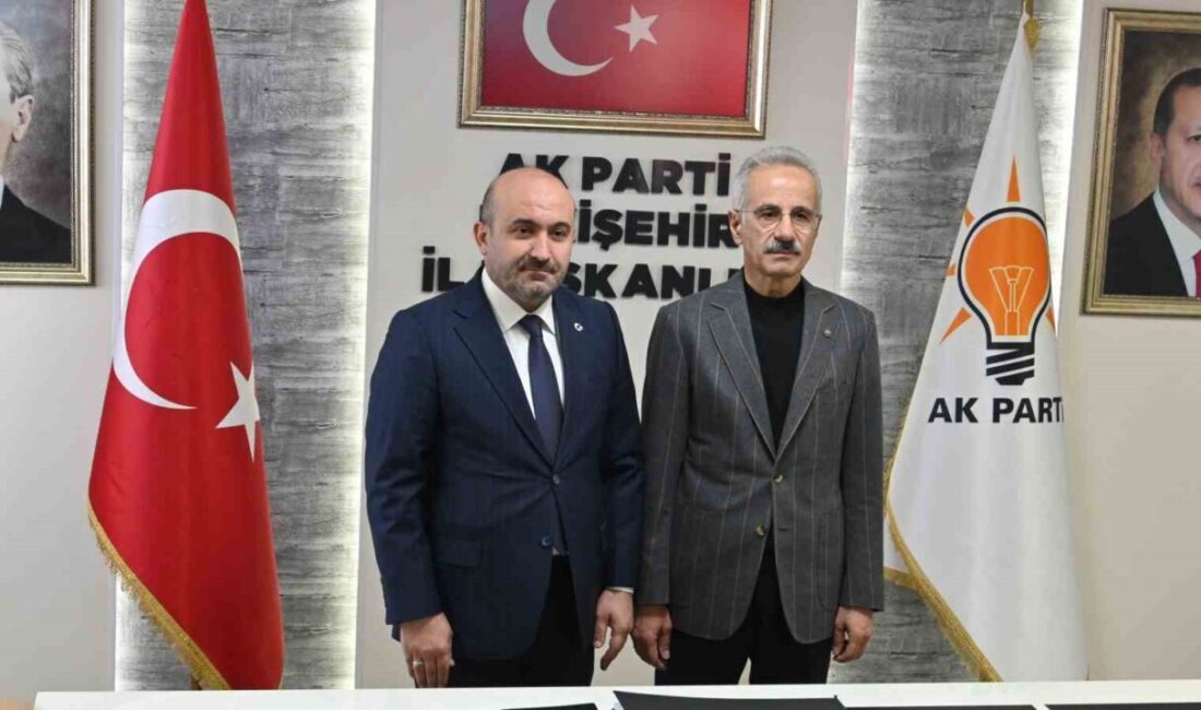 Bir dizi program için Eskişehir’e gelen Ulaştırma ve Altyapı Bakanı