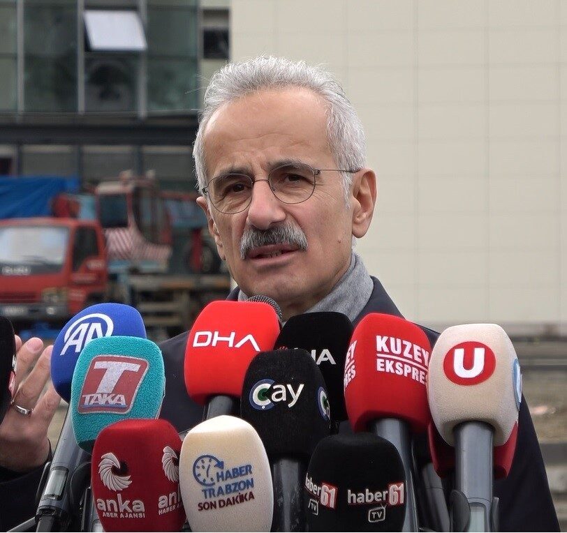 Ulaştırma ve Altyapı Bakanı Abdulkadir Uraloğlu, Trabzon Şehir Hastanesi’ndeki çalışmalarının