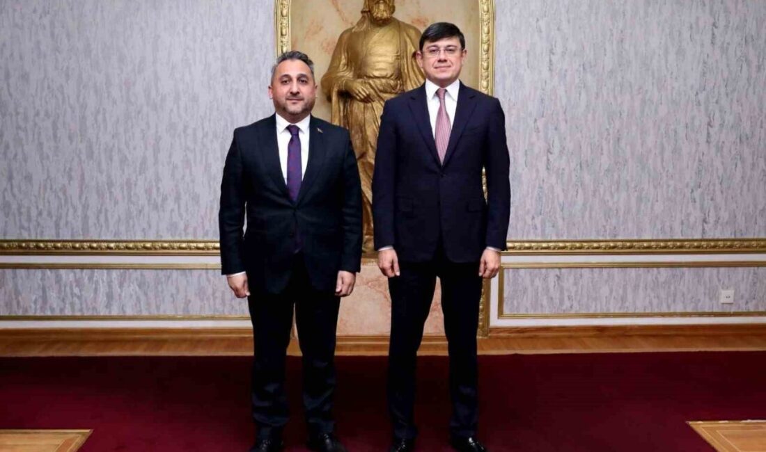 İZAZDER Başkanı Perviz Altay, Bakü temasları kapsamında Azerbaycan Diaspora Bakanı