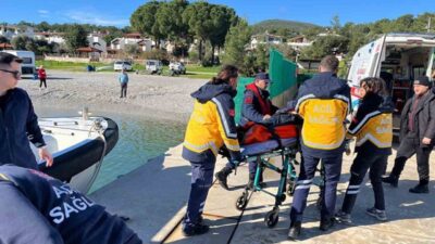 Muğla’nın Milas ilçesinde balıkçı teknesinde rahatsızlanan vatandaş Sahil Güvenlik ekipleri