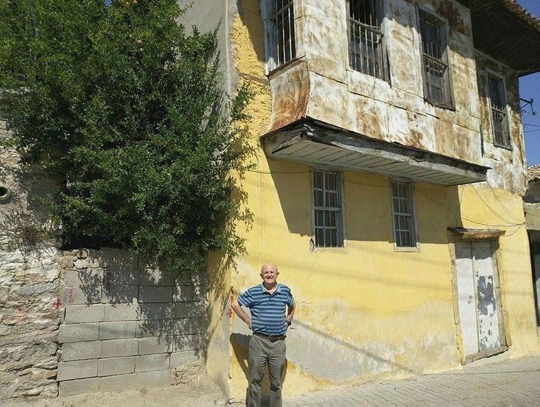 Buldan’da işgal yıllarında Yunan komutanları tarafından kullanılan tarihi Ballar Konağı,