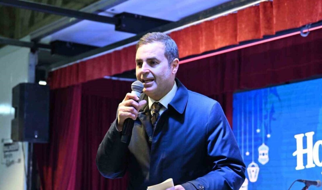 Balıkesir Büyükşehir Belediye Başkanı Ahmet Akın, Susurluk’ta orucunu açtı. Ramazan