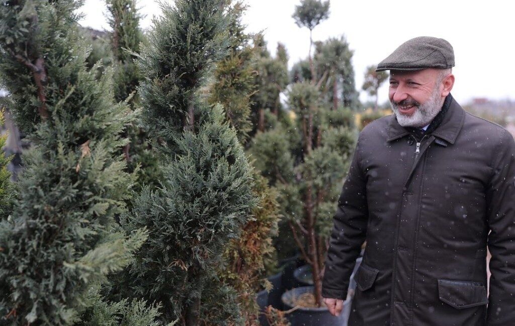 Kocasinan Belediyesi, ilçeyi daha güzel bir görünüme kavuşturmak için yoğun