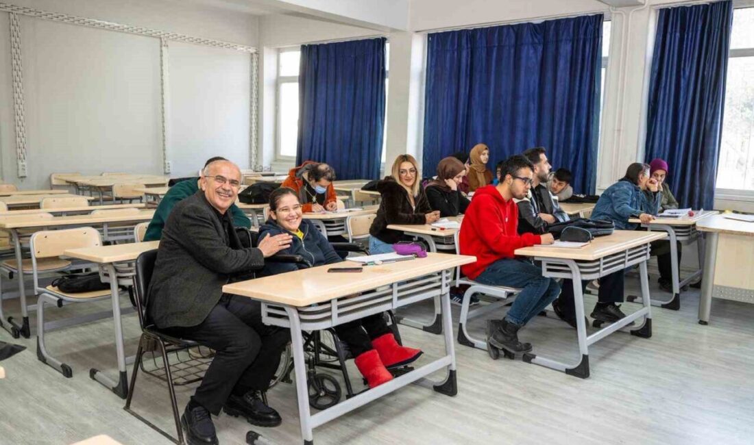 Malatya Büyükşehir Belediye Başkanı Sami Er, eğitime yönelik ciddi çalışmalarının