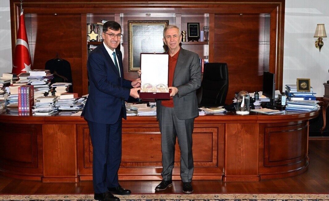 Kütahya Belediyesi Belediye Başkanı Eyüp Kahveci ve beraberindeki heyet, Ankara