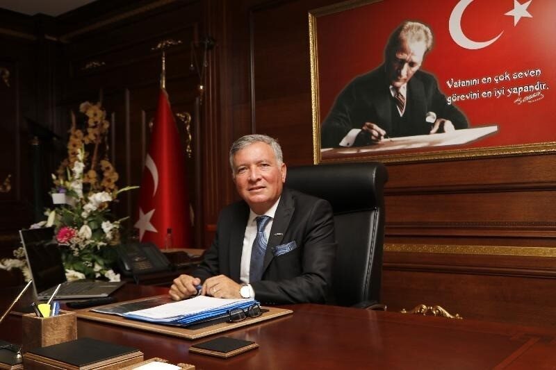 Honaz Belediye Başkanı Yüksel Kepenek, Berat Kandili dolayısıyla yayımladığı mesajında