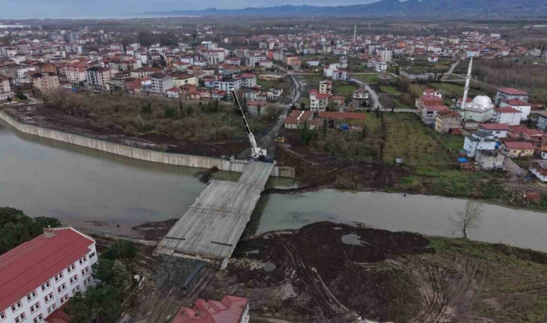 Samsun Terme Belediye Başkanı Şenol Kul, şehrin iki yakasını birbirine