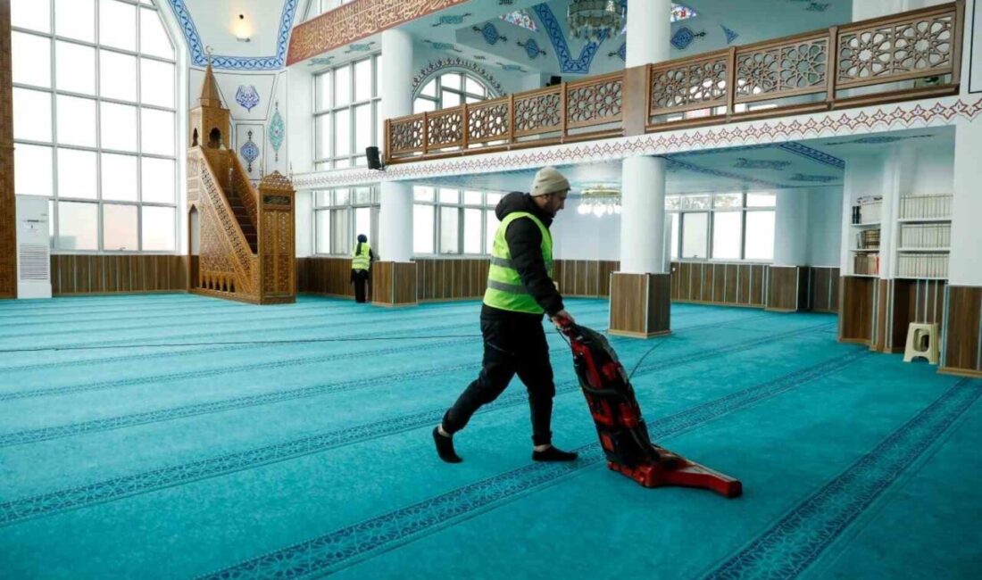 Samsun’un İlkadım Belediyesi’nin ibadethane temizliği çalışmaları, Ramazan ayı öncesinde hızlandı.