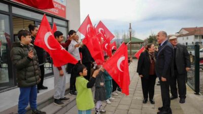 DÜZCE (İHA) – Düzce Belediye Başkanı Dr. Faruk Özlü, Roman