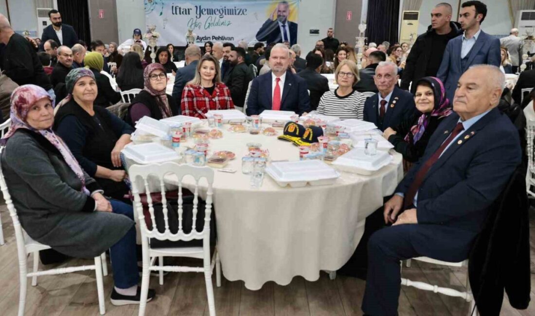 Birlik ve beraberliğin en güzel örneklerinin sergilendiği Ramazan, iftar sofralarıyla