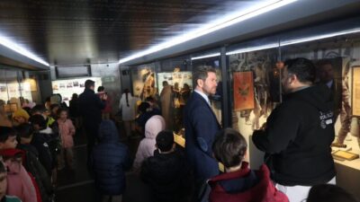 Denizli’nin Tavas ilçesine gelen Çanakkale Savaşları Mobil Müzesi, vatandaşlar tarafından