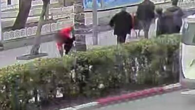 Geçtiğimiz haftalarda bir vatandaşa kötü davrandığı tespit edilen belediye personelini