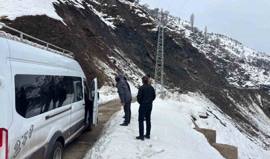 Batman’ın Sason ilçesinde etkili olan kar yağışının ardından başlayan sağanak,