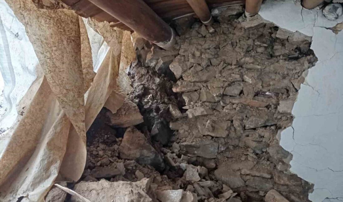 Batman’ın Sason ilçesinde etkili olan yoğun yağışların ardından heyelan meydana