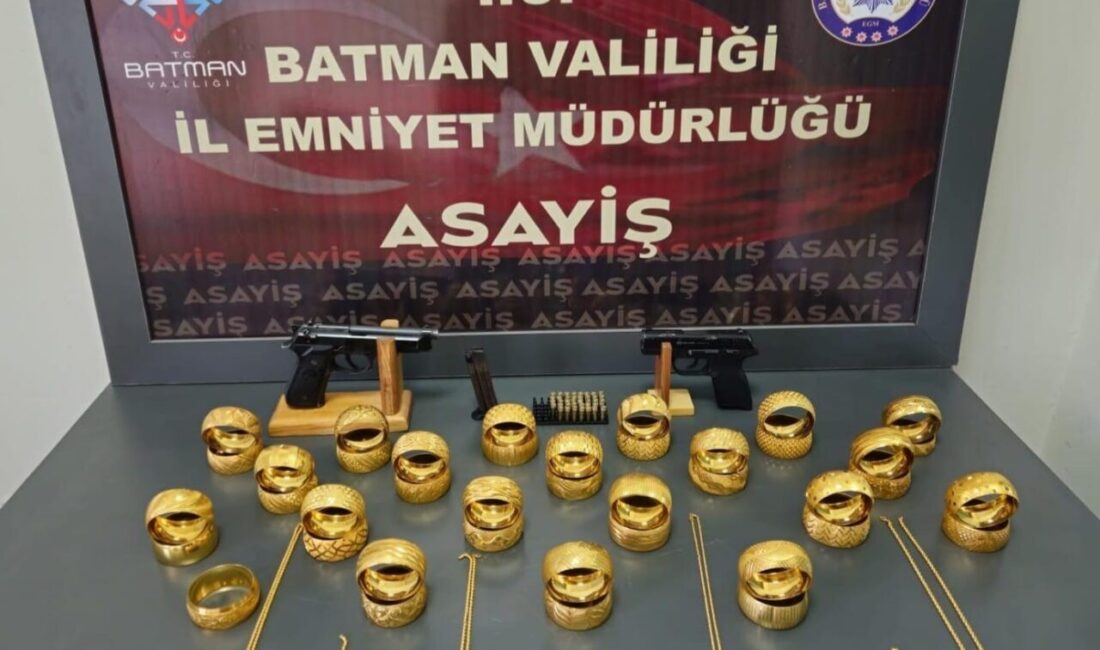 Batman’daki silahlı kuyumcu soygununda yakalanan 12 şüpheliden 5’i tutuklandı. Olay,