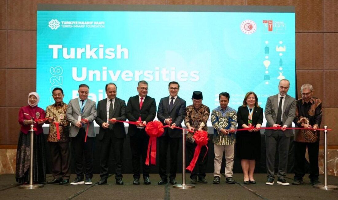 Bayburt Üniversitesi, Endonezya’nın Jakarta ve Bandung şehirlerinde düzenlenen Türkiye Üniversiteleri