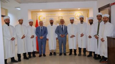 Bayburt İl Müftülüğü tarafından düzenlenen törende, Diyanet Akademisinden mezun olarak