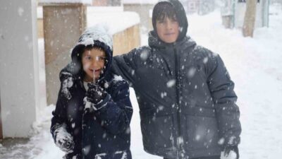 Bayburt’ta devam eden yoğun kar yağışı ve buzlanma riski nedeniyle