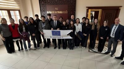 İzmir’in Bayındır ilçesinde, 2025-2026 eğitim-öğretim yılı Erasmus ve eTwinning projeleri