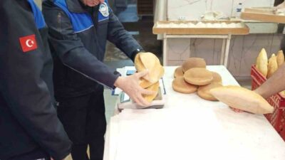 İzmir’in Bayındır ilçesinde zabıta ekipleri, Ramazan ayı öncesinde fırınlara yönelik