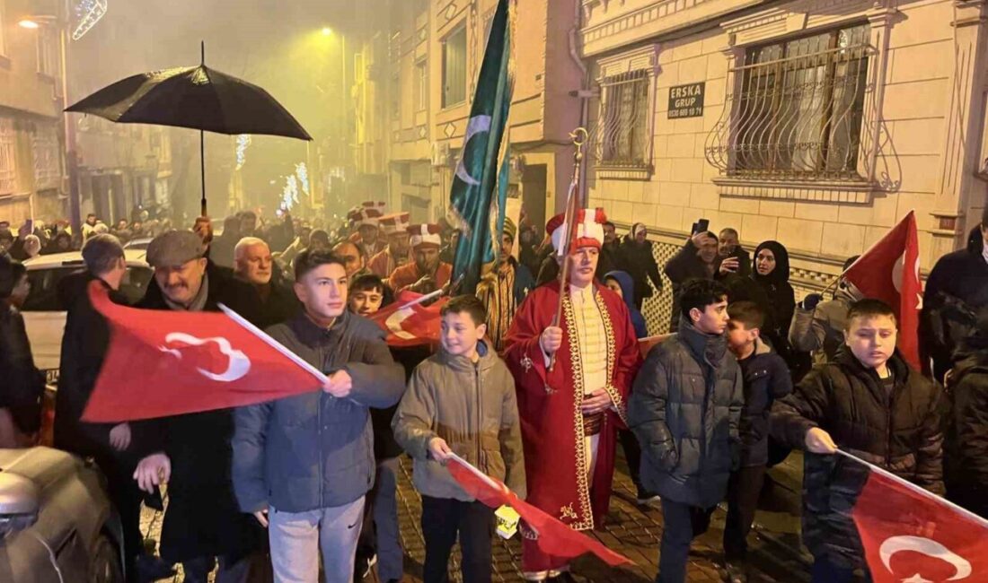 İstanbul Bayrampaşa’da Ramazan ayının ilk teravih namazının ardından “11 Ayın