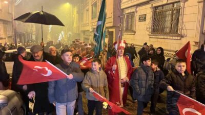 İstanbul Bayrampaşa’da Ramazan ayının ilk teravih namazının ardından “11 Ayın