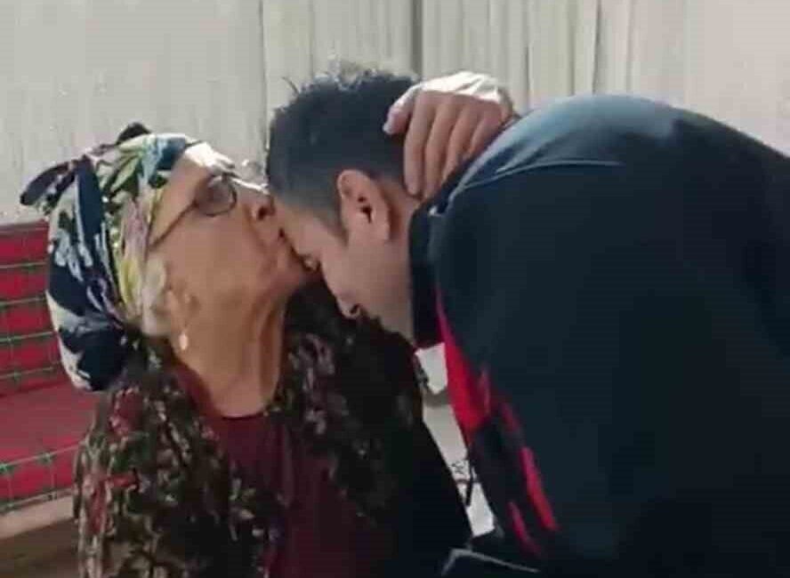 Hatay’da evinde kilitli kalan 80 yaşındaki Rafide Akgilli’yi itfaiye ekipleri