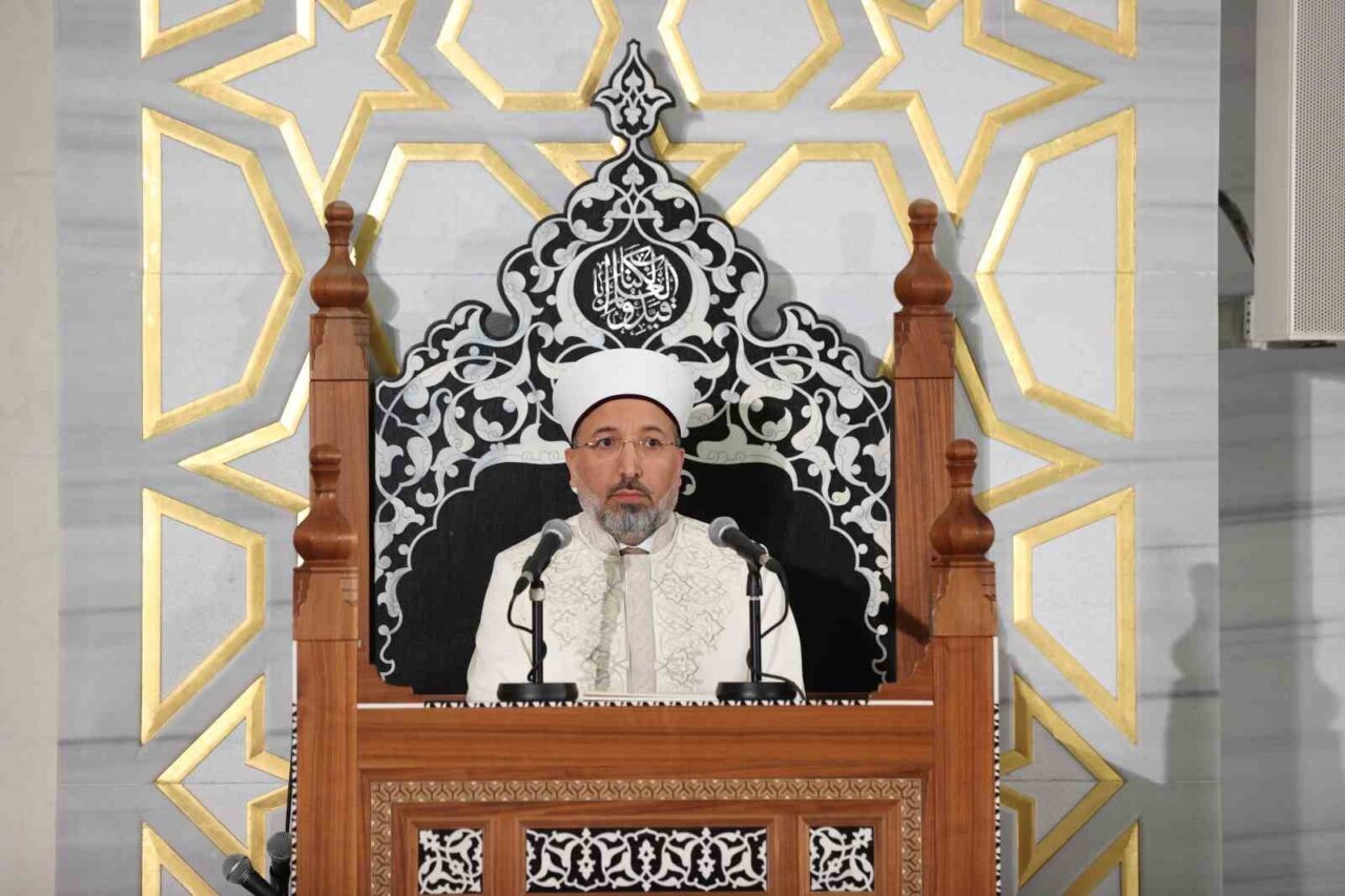 Şaban ayının 15’inci gecesi olan Berat Gecesi, tüm yurtta dualarla