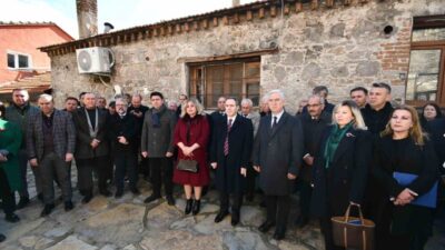 İzmir’in Bergama ilçesinde 1513 yılında inşa edilen tarihi Hacı Hekim