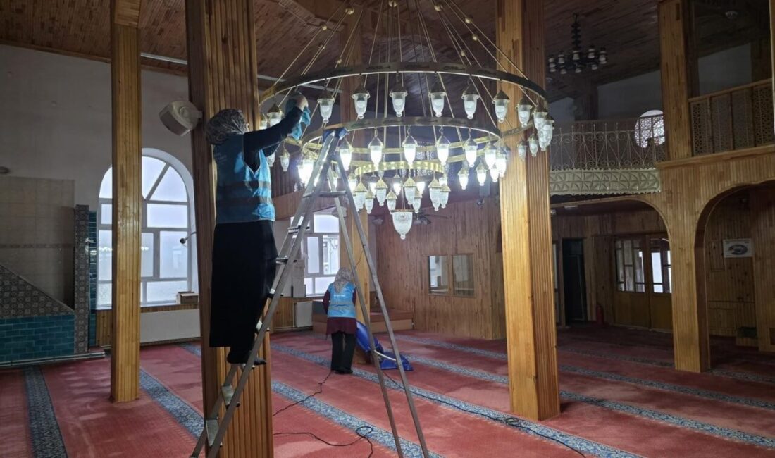 Konya’nın Beyşehir ilçesinde Ramazan ayı öncesinde camilerde kapsamlı temizlik ve