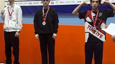 Bilecikli sporcular Muaythai Marmara Bölge Şampiyonası’nda derece yaptı. Bursa Kestel
