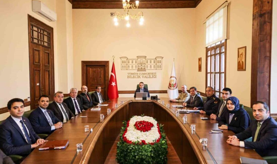 Bilecik’te İl Asayiş ve Güvenlik Toplantısı Vali Faik Oktay Sözer